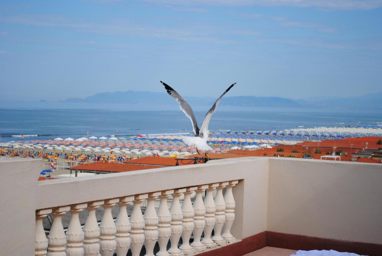 Villa Tina Hotel В'яреджо Екстер'єр фото
