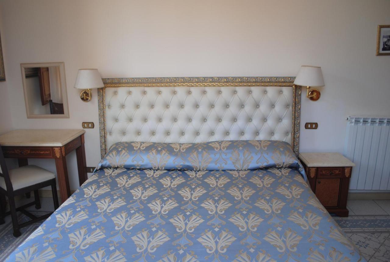 Villa Tina Hotel В'яреджо Екстер'єр фото