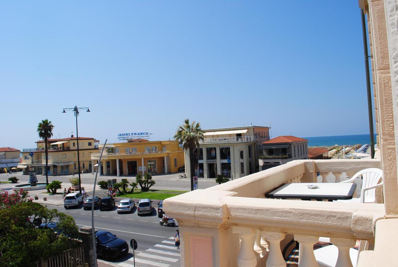 Villa Tina Hotel В'яреджо Екстер'єр фото