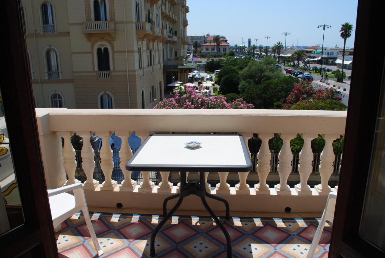 Villa Tina Hotel В'яреджо Екстер'єр фото