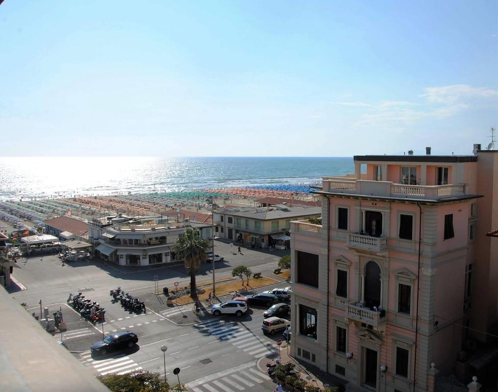 Villa Tina Hotel В'яреджо Екстер'єр фото